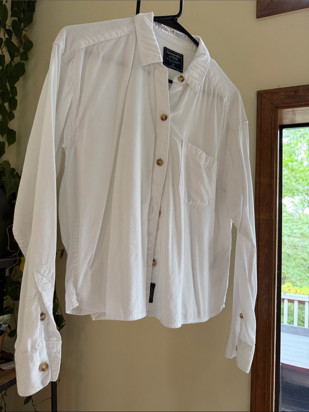 Abercrombie & Fitch - White Button-Up Shirt - Picture 1 of 4